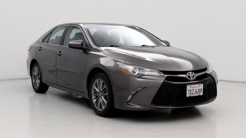 2017 Toyota Camry SE Hero Image