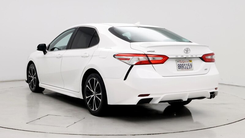 2020 Toyota Camry SE 2