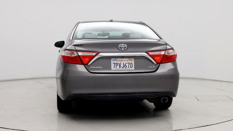 2016 Toyota Camry XLE 6