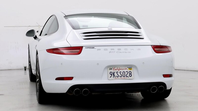 2016 Porsche 911 Carrera 6