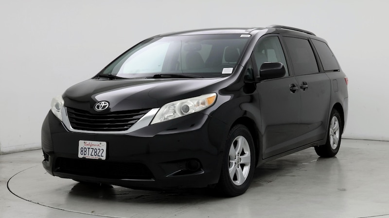 2016 Toyota Sienna LE 4