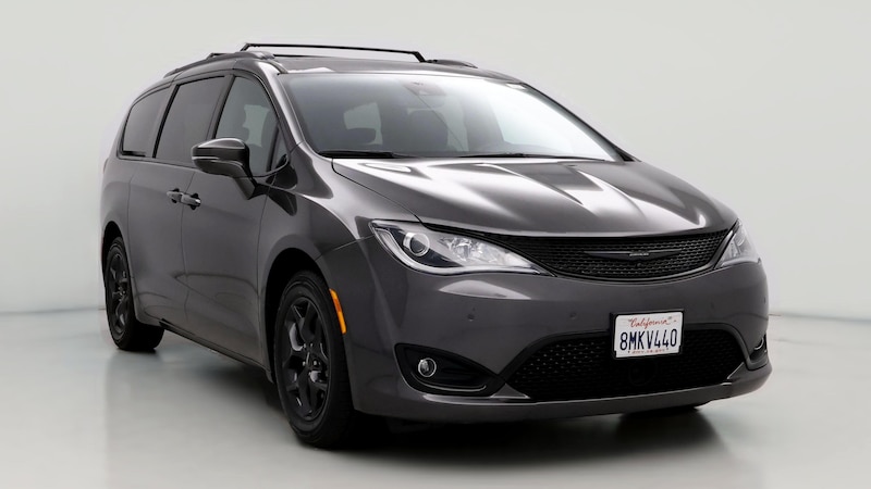 2020 Chrysler Pacifica Limited Hero Image