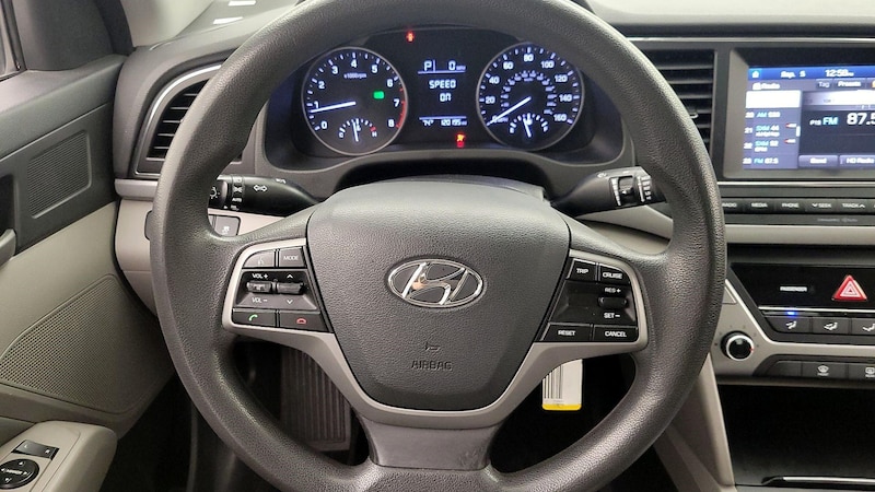 2017 Hyundai Elantra SE 10