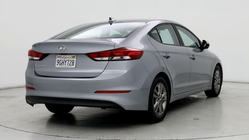 2017 Hyundai Elantra SE 8