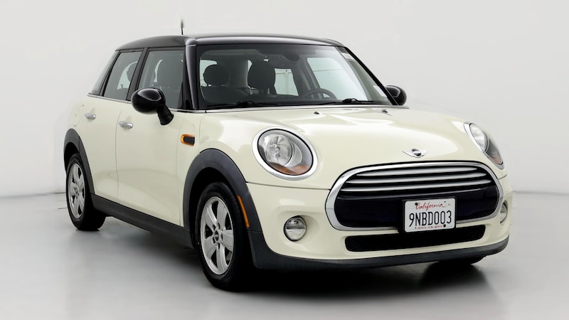 2015 MINI Cooper Hardtop  Hero Image