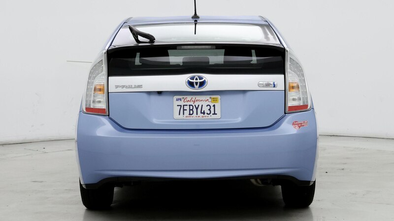 2014 Toyota Prius Plug-in 6