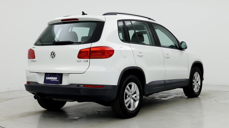 2015 Volkswagen Tiguan S 8