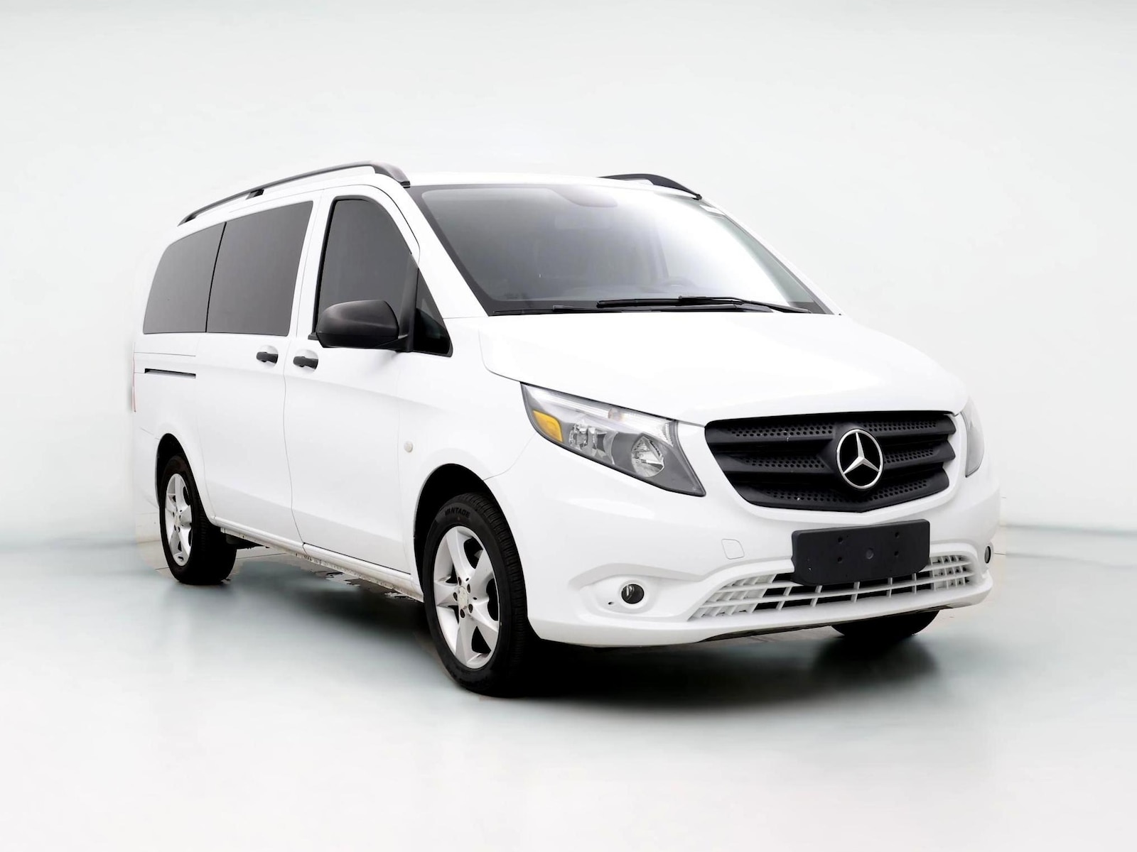 2016 Mercedes-Benz Metris Passenger Van