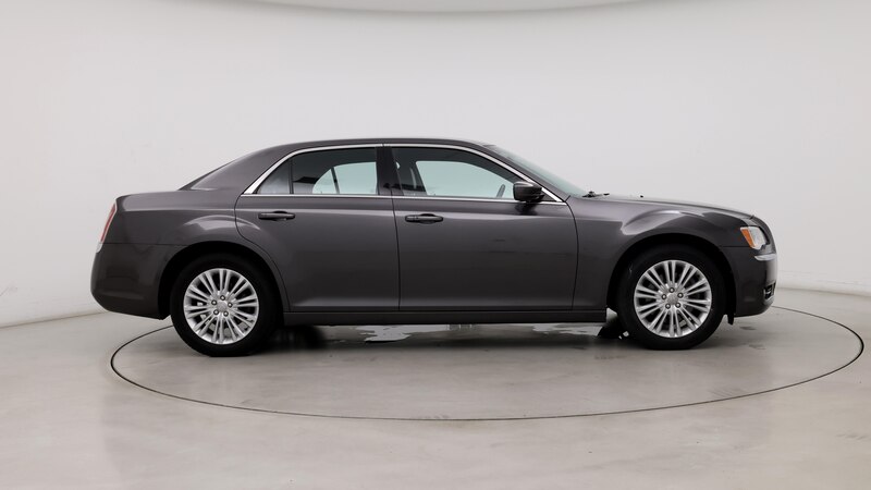 2014 Chrysler 300  7