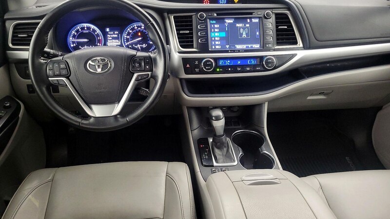 2017 Toyota Highlander XLE 9