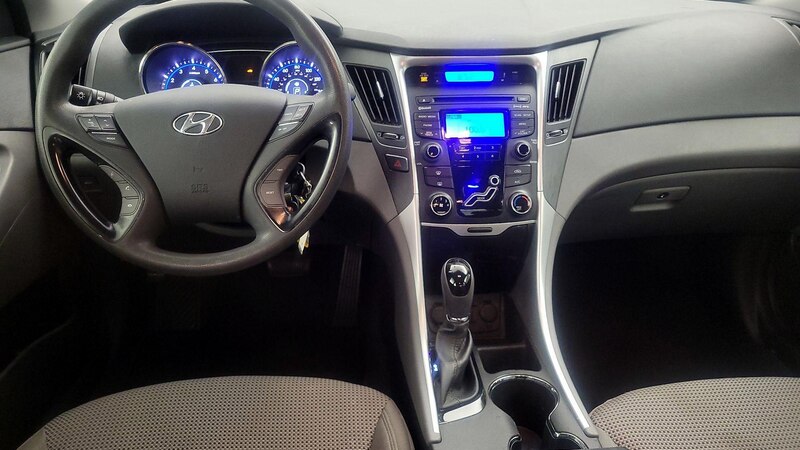 2013 Hyundai Sonata GLS 9