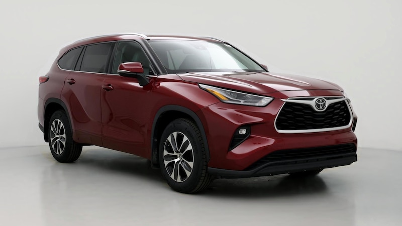 2021 Toyota Highlander XLE Hero Image