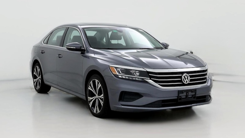 2021 Volkswagen Passat SE Hero Image