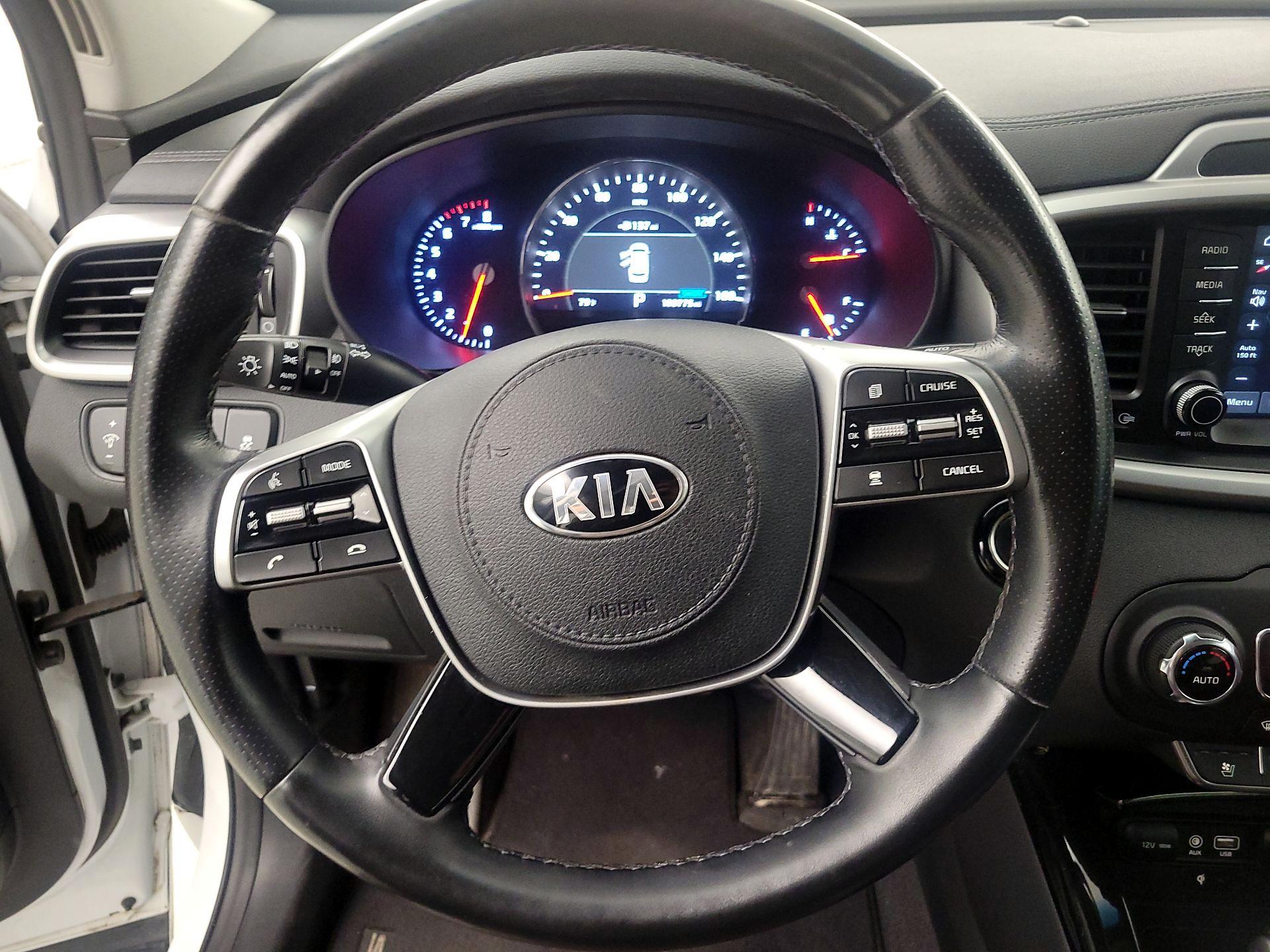 Thumbnail: 2019 Kia Sorento - 10