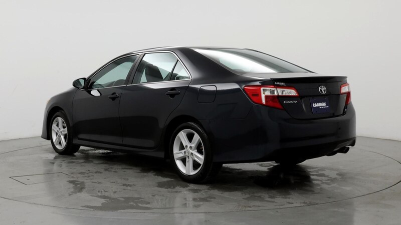2014 Toyota Camry SE 2