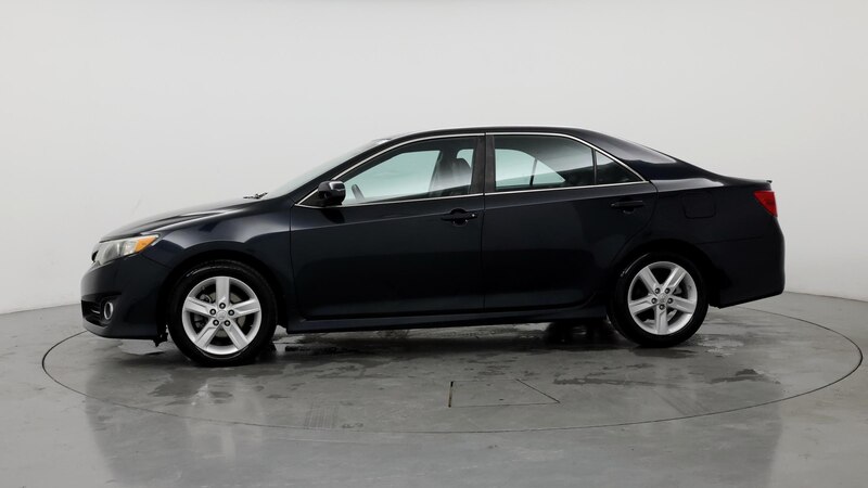 2014 Toyota Camry SE 3