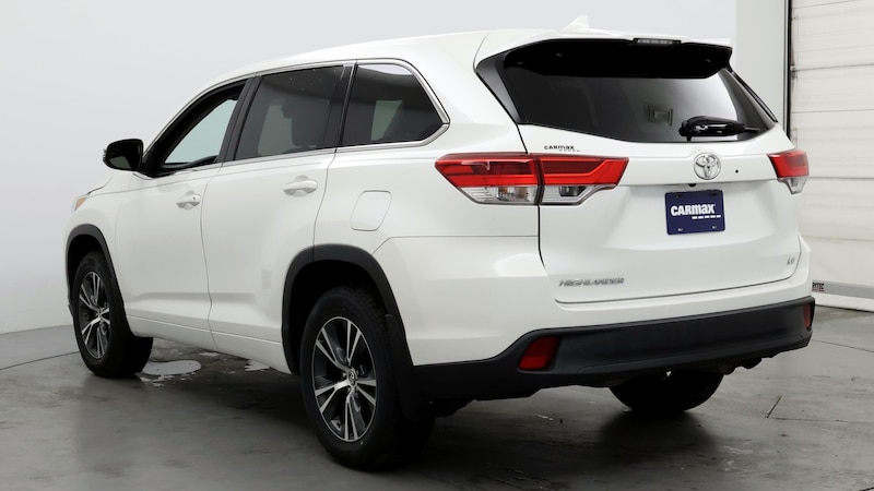 2017 Toyota Highlander Plus 2