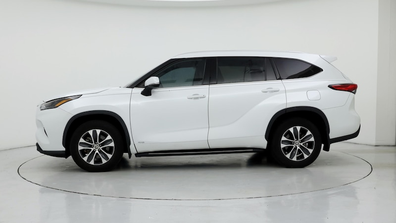 2022 Toyota Highlander XLE 3