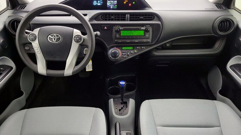 2014 Toyota Prius c One 9