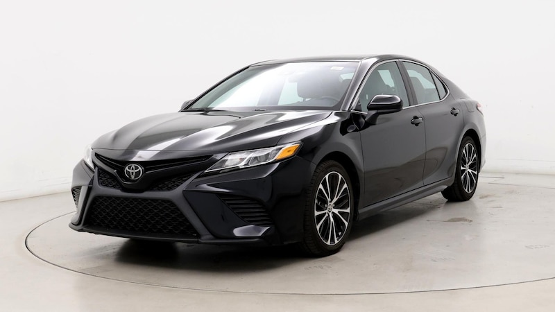 2020 Toyota Camry SE 4