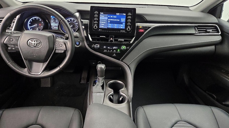 2023 Toyota Camry SE 9