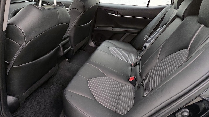 2023 Toyota Camry SE 19