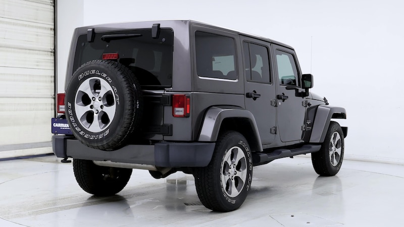 2018 Jeep Wrangler Unlimited Sahara 8