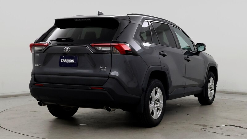 2019 Toyota RAV4 XLE 8