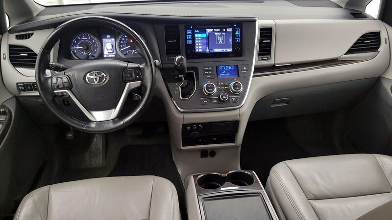 2015 Toyota Sienna XLE Premium 9