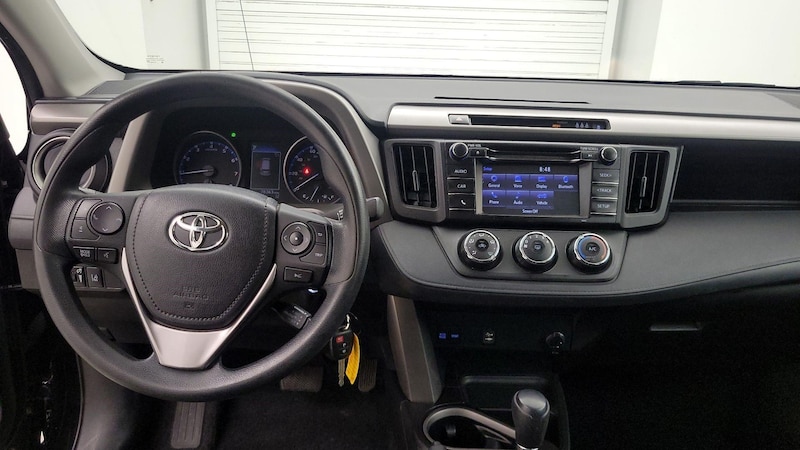 2018 Toyota RAV4 LE 9