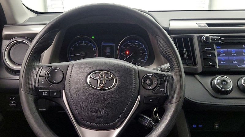 2018 Toyota RAV4 LE 10