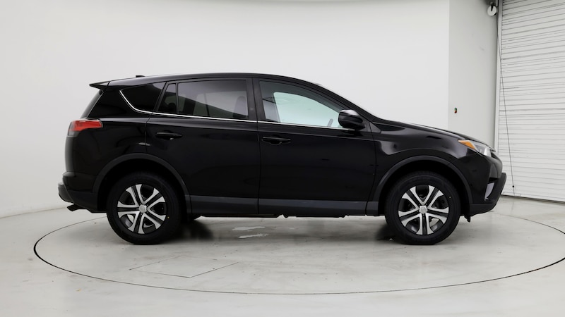 2018 Toyota RAV4 LE 7