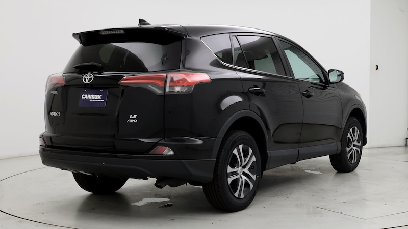 2018 Toyota RAV4 LE 8