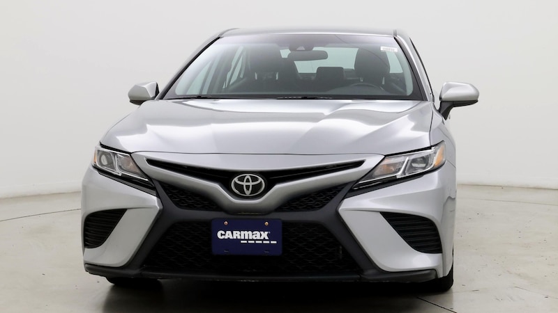 2020 Toyota Camry SE 4