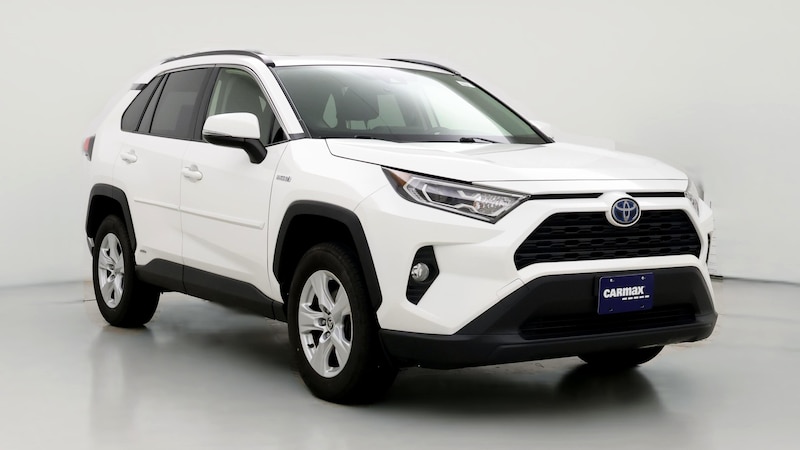 2021 Toyota RAV4 XLE Hero Image