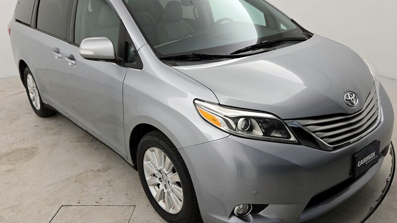 2015 Toyota Sienna Limited 3