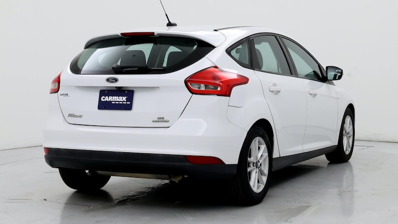 2015 Ford Focus SE 8