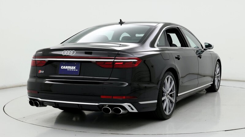 2023 Audi S8  8