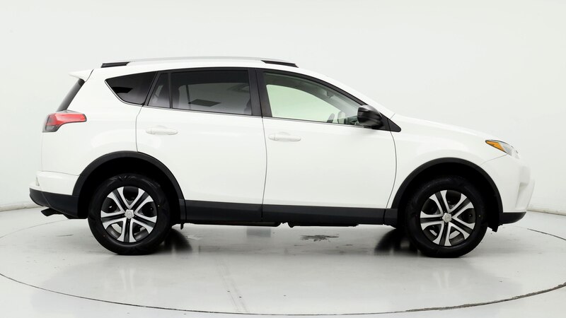 2016 Toyota RAV4 LE 7