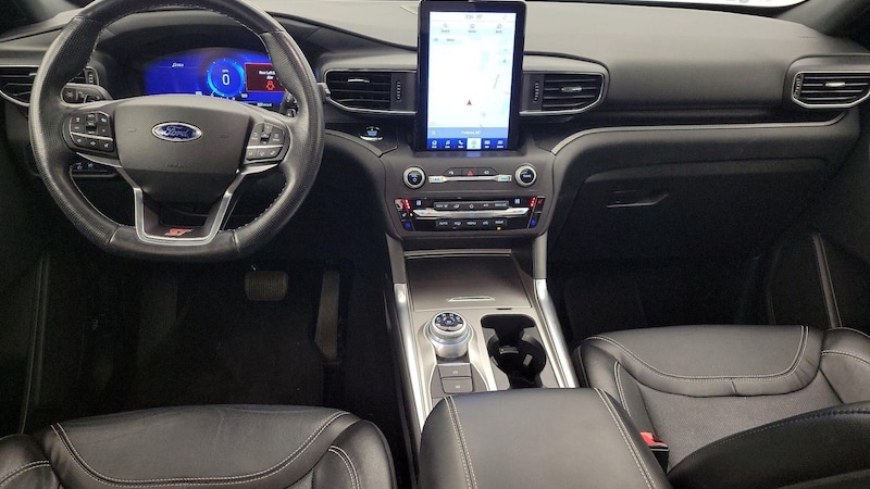 2020 Ford Explorer ST 9