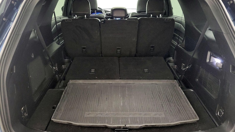 2020 Ford Explorer ST 24