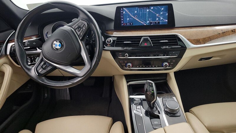 2017 BMW 5 Series 530i 9