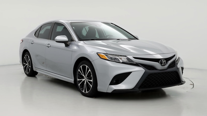 2020 Toyota Camry SE Hero Image