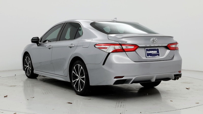 2020 Toyota Camry SE 2