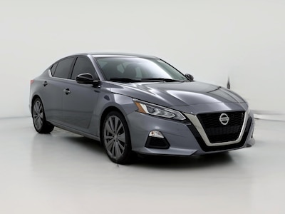 Gray 2019 Nissan Altima SR