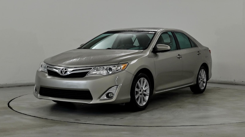 2014 Toyota Camry XLE 4