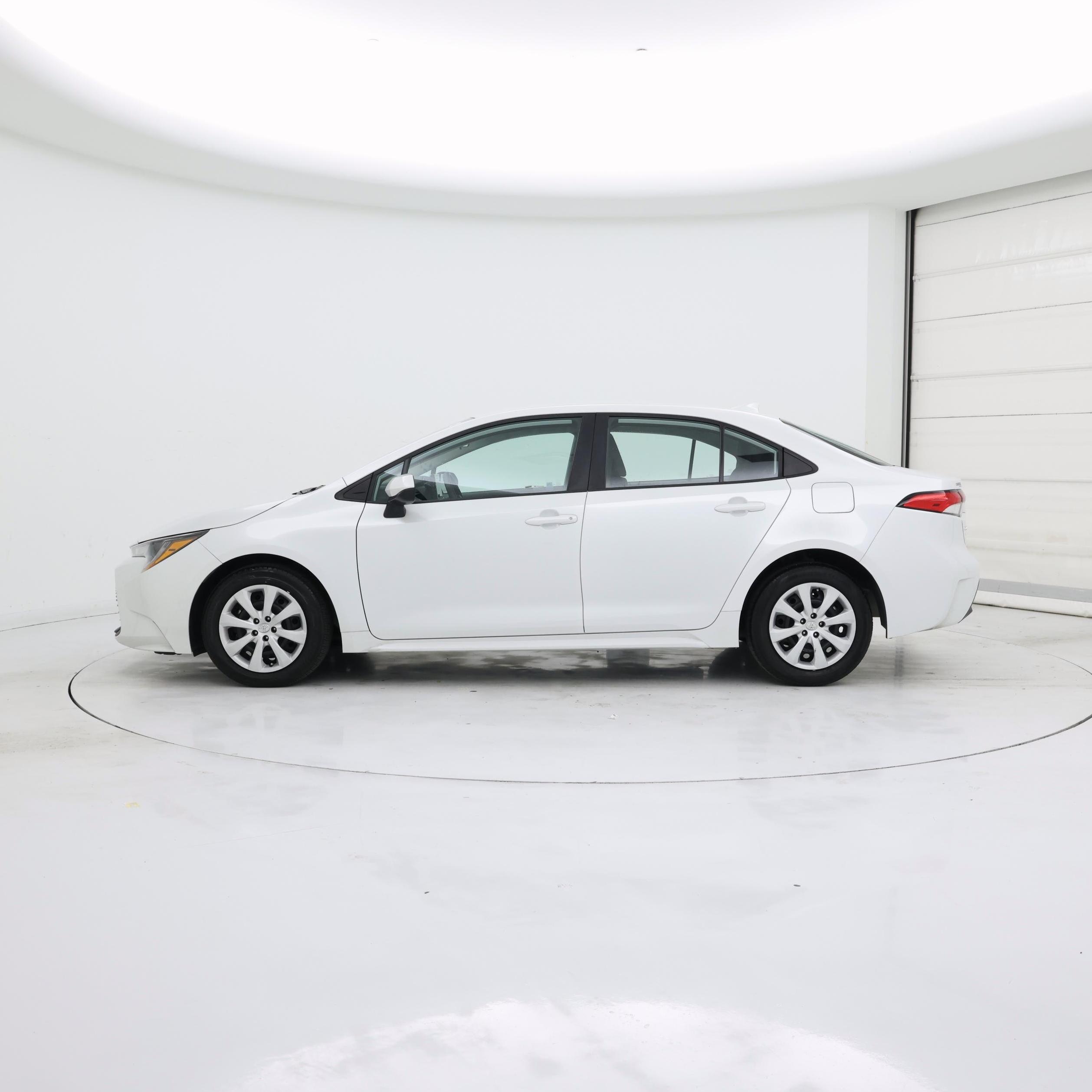 Thumbnail: 2023 Toyota Corolla - 3
