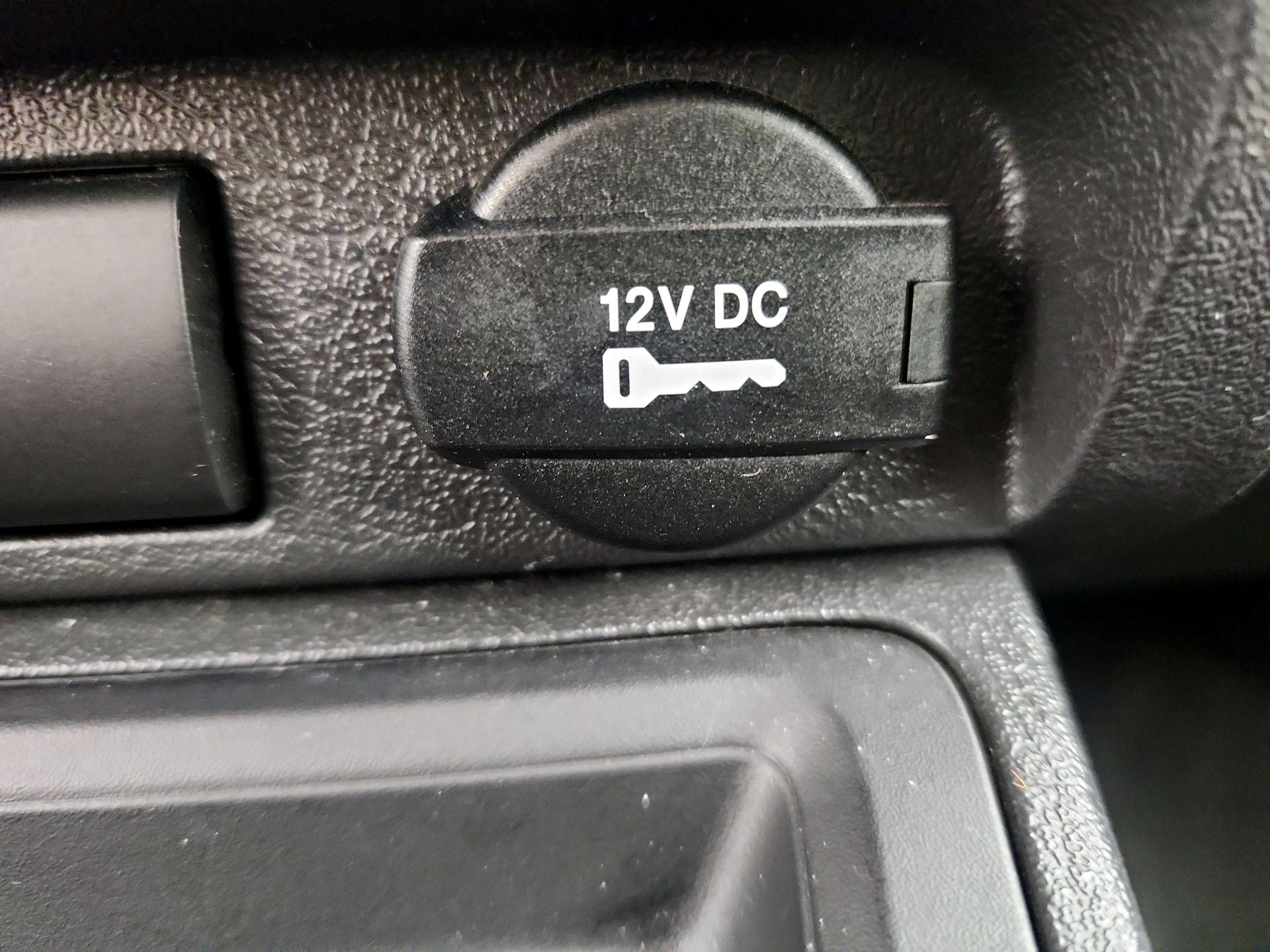 Thumbnail: 2017 Jeep Patriot - 16