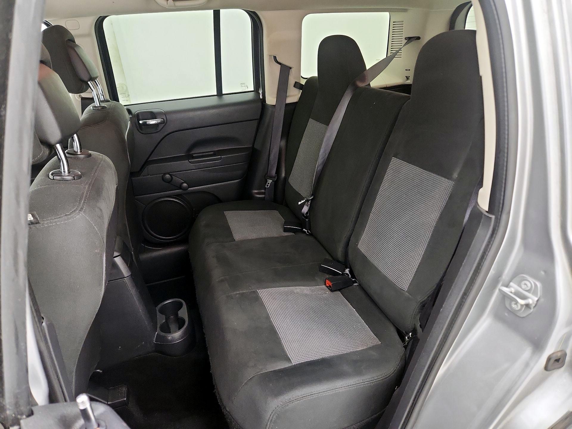 Thumbnail: 2017 Jeep Patriot - 17