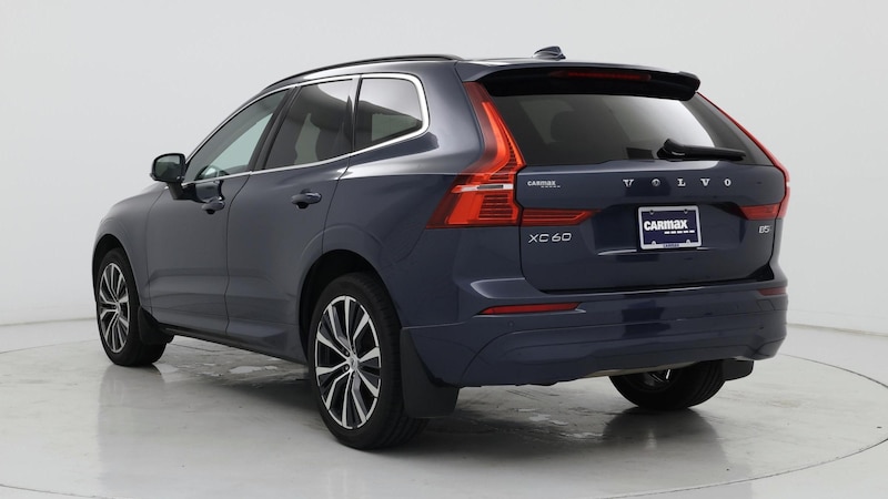2022 Volvo XC60 B5 Momentum 2